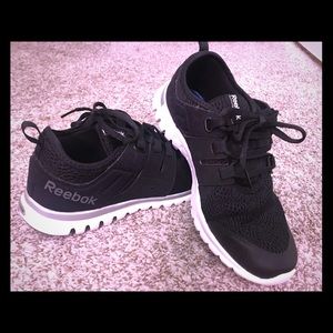 Reebok Running Shoes with Memory Tech!